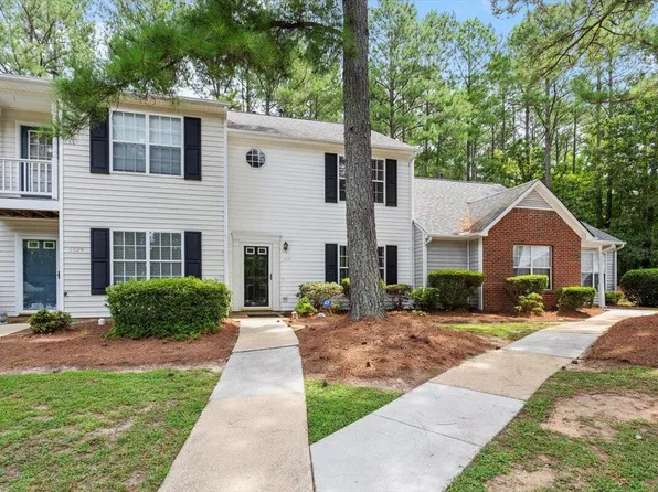 5531 Fieldcross Ct, Raleigh, NC 27610