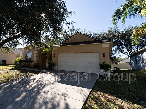5th image of 423 Heather Hills Dr