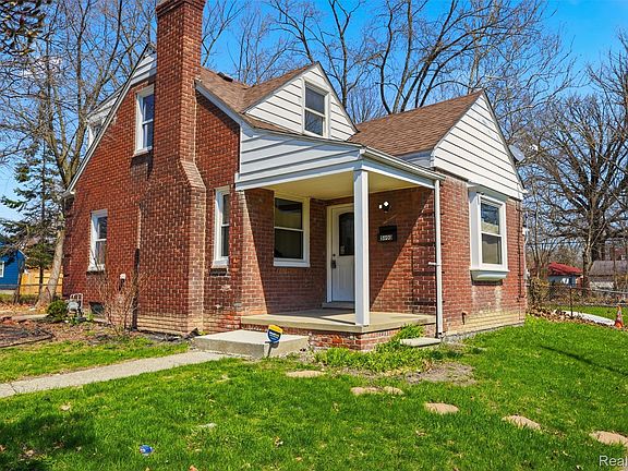 3rd image of 5900 Neff Ave