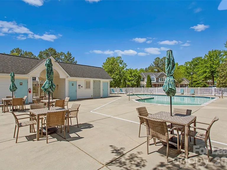148 Mangum Cir — Photo 37