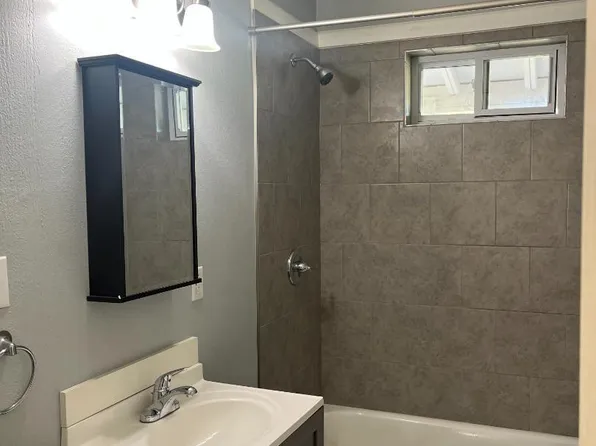 956 S Floyd St APT 4, Louisville, KY 40203