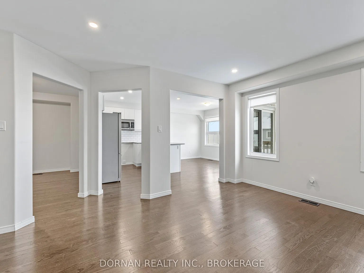 3 bed, $2,400 — Photo 4