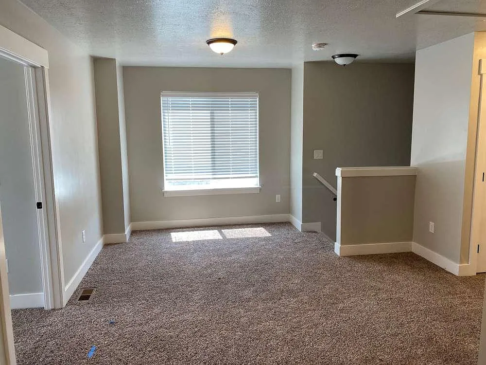 3 bed, 2.5 bath, 1553 sqft, $1,650 — Photo 4