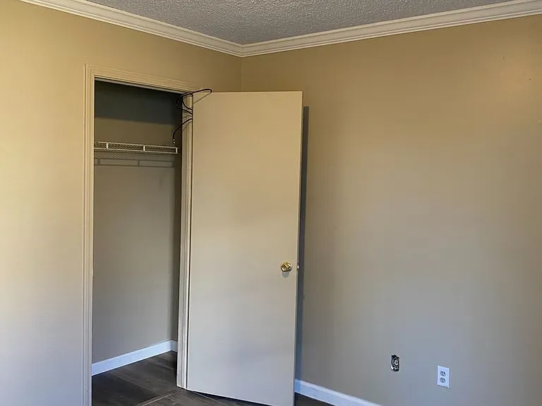 110 Martin Luther King Ave — Photo 5