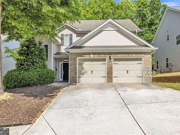 2nd image of 3610 Darcy Ct NW