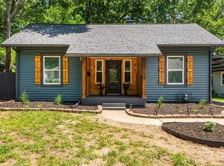 1115 S Leslie St, Independence, MO 64050