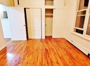 24-12 23rd St #2A, Astoria, NY 11102