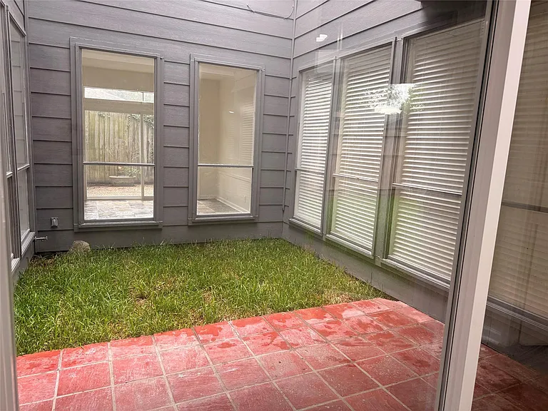 1114 Stoney Hill Dr — Photo 20