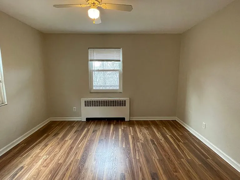 180-196 Spring Ave #184-1 — Photo 8