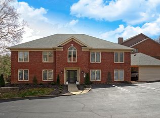 4002 Stoneview Dr APT 2, Louisville, KY 40207