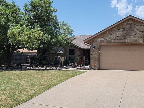 2nd image of 313 Redbird Dr
