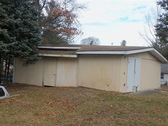 4th image of 10421 Ford Dr