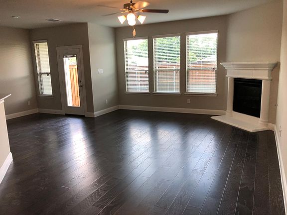 4th image of 3061 Galveston St