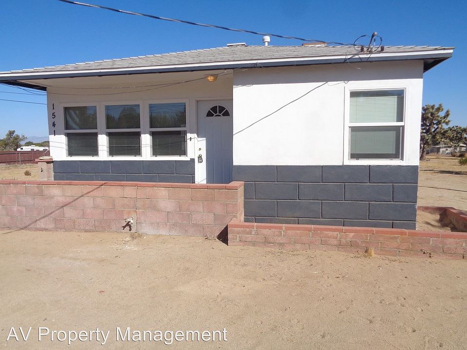1st image of 1541 W Avenue L4