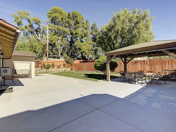 5th image of 10550 Johanna Ave