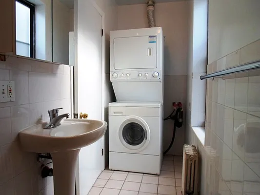 Rented by Sky Management | media 37