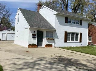 2007 McKinley Ave, South Bend, IN 46617