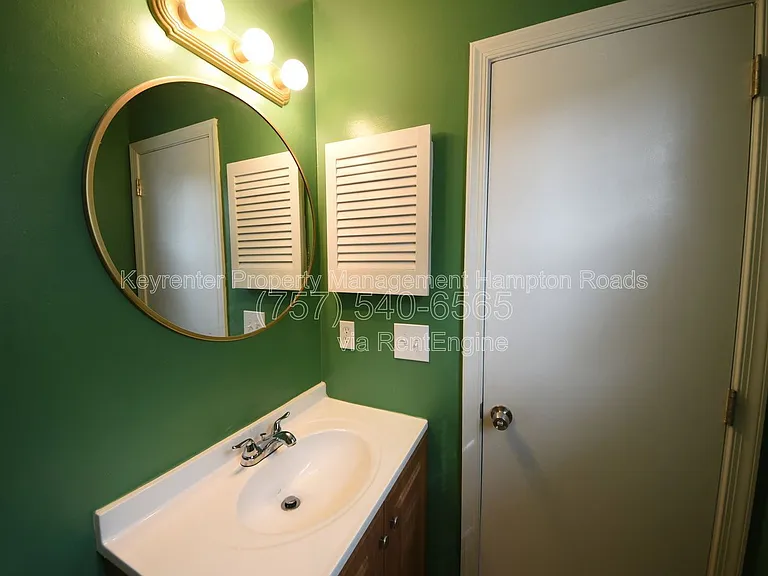 1549 River Creek Cres — Photo 35