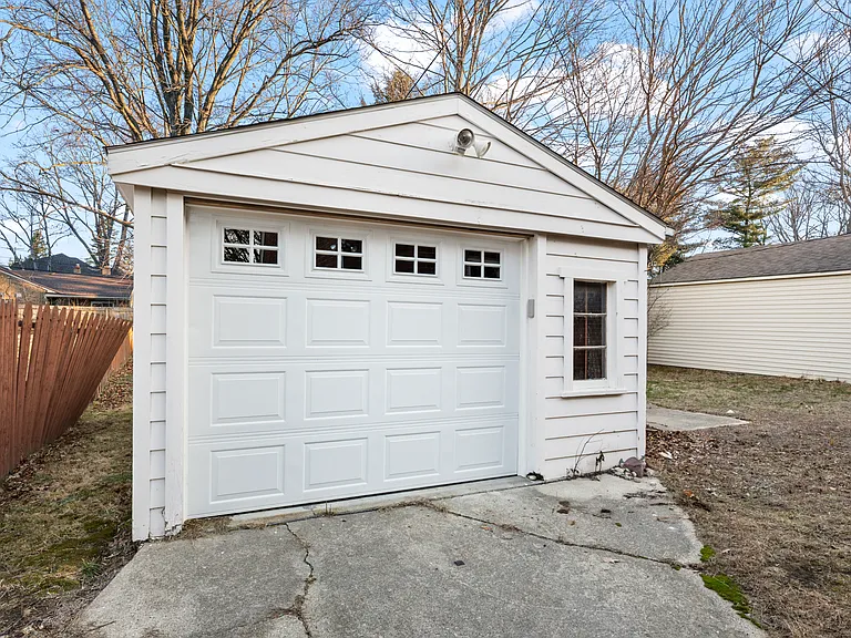 414 Aqua Ct — Photo 29