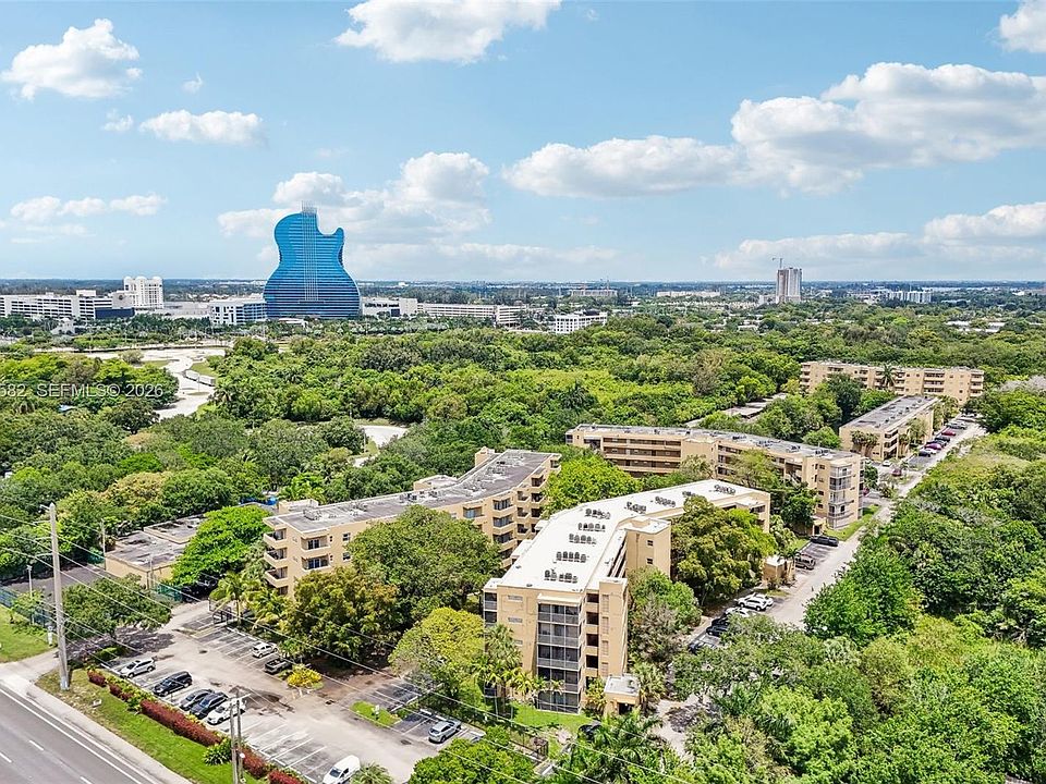 1st image of 4111 Stirling Rd APT 509