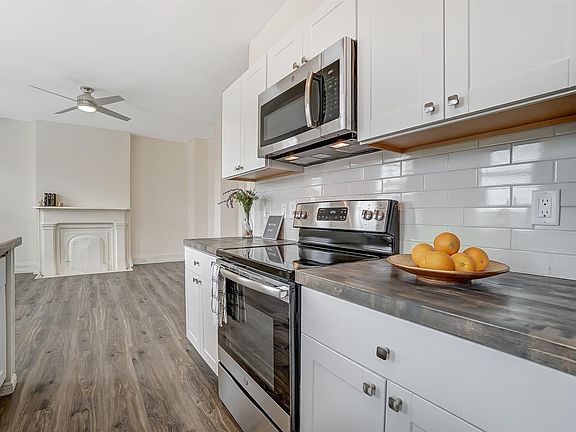 3rd image of 1800 Freeman Ave #1