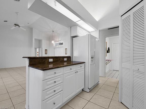 2nd image of 6603 Willow Lake Cir