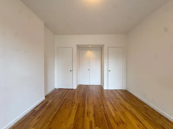 147 Sullivan Street image 11 of 11