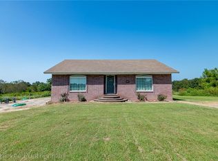 19026 Old Springtown Rd, Gentry, AR 72734