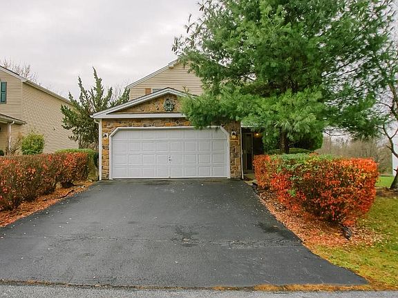 3rd image of 6065 Regent Dr