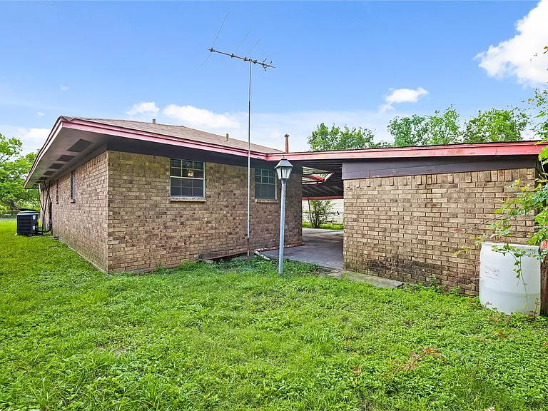2315 Leffingwell St — Photo 16