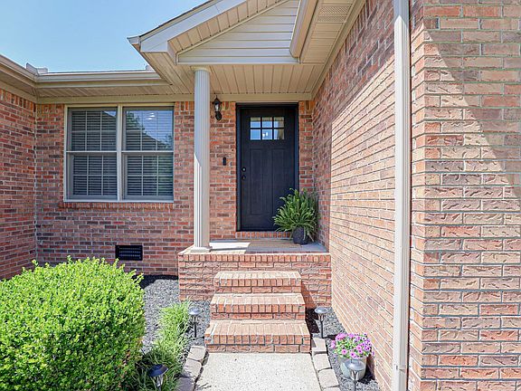 5th image of 4055 Lovelaceville Rd