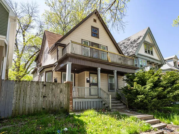 2363 North 44th STREET, Milwaukee, WI 53210