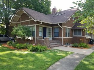 830 E College St, Iowa City, IA 52240