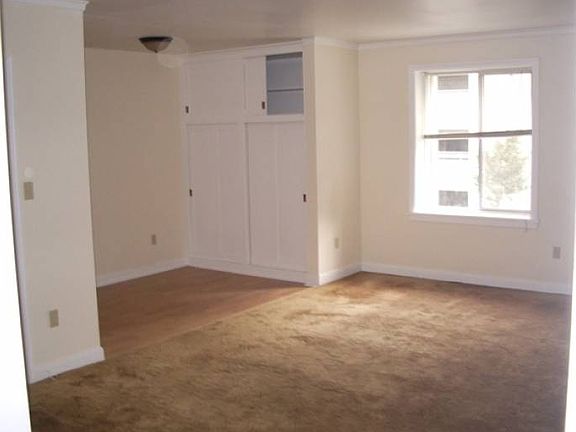 4th image of 704 W 6th Ave APT 106-107