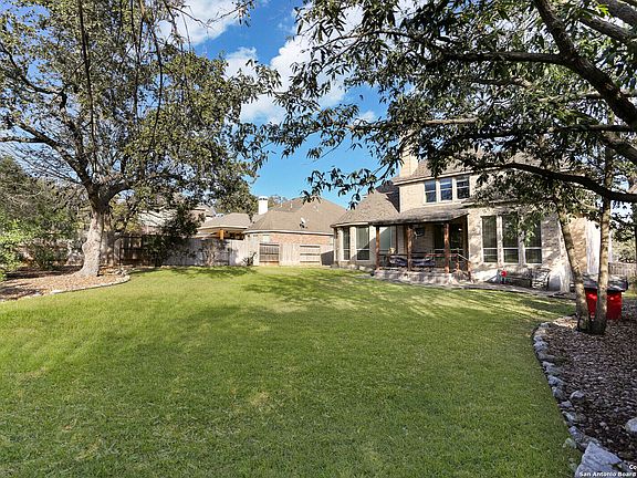 3rd image of 3507 Clairmont