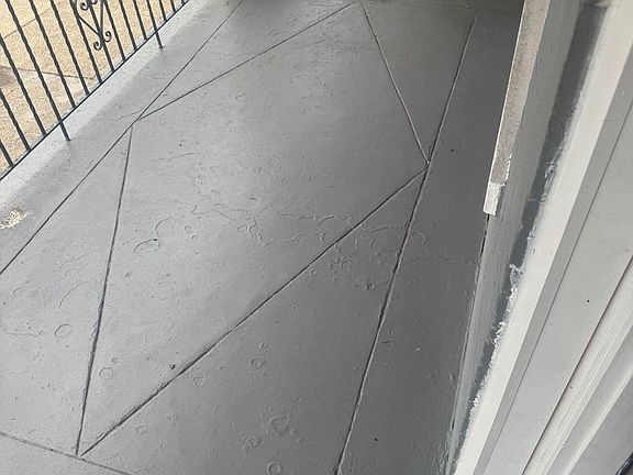 2nd image of 5552 Master St