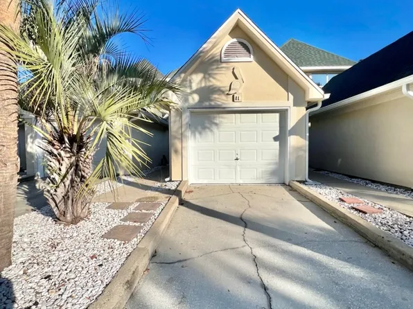235 Pelican Pl Unit 11, Destin, FL 32541