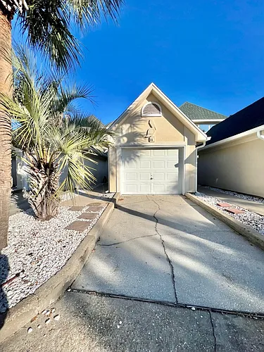 235 Pelican Pl #11 Photo 1