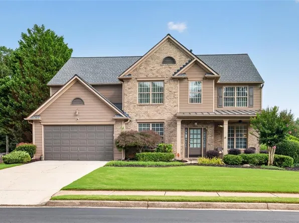 6630 Grand Magnolia Dr, Sugar Hill, GA 30518