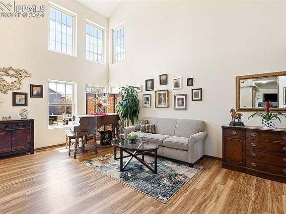 5th image of 9220 Bellcove Cir