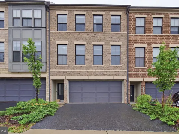 42308 Rockrimmon Ter, Ashburn, VA 20148