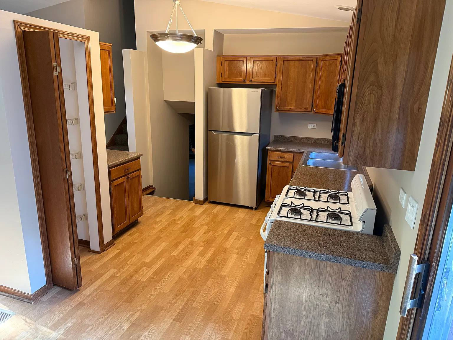 3 bed, 2.5 bath, 1179 sqft, $2,980 — Photo 4