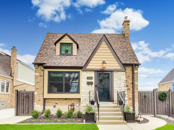 7347 N Overhill Ave, Chicago, IL 60631