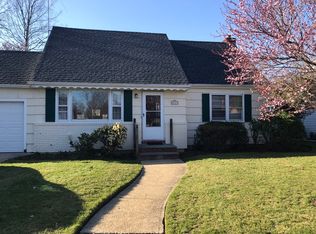 2037 Brian Dr, Merrick, NY 11566