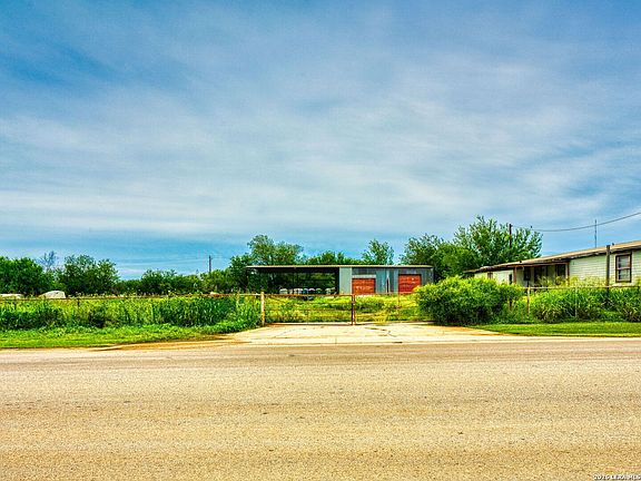 2nd image of 1507 Jourdanton Ave LOT 5
