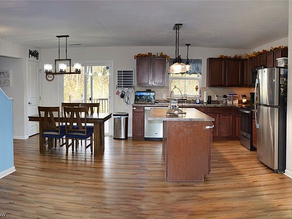 3rd image of 3234 Jaber Dr