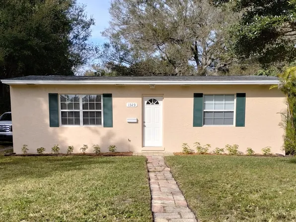 1323 51st Ave N, Saint Petersburg, FL 33703