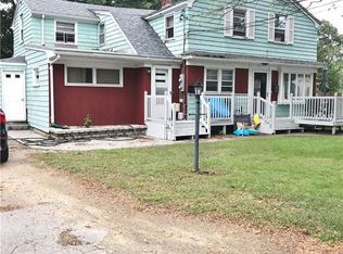 67 Hutchinson St, Warwick, RI 02886