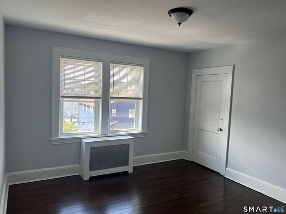 4th image of 24 Circular Ave APT 3B