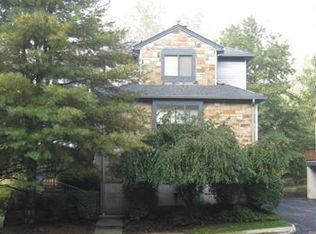 15 Overlook Dr, Hackettstown, NJ 07840